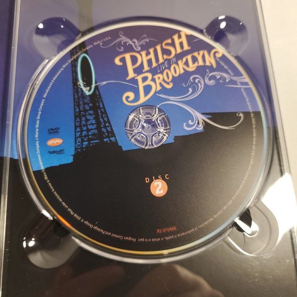 Phish Live In Brooklyn DVD 2-Disc Set - Picture 5 of 8